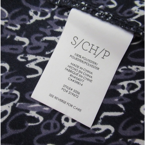 Cabi Te Amo Blouse
Size Small - Picture 9 of 9